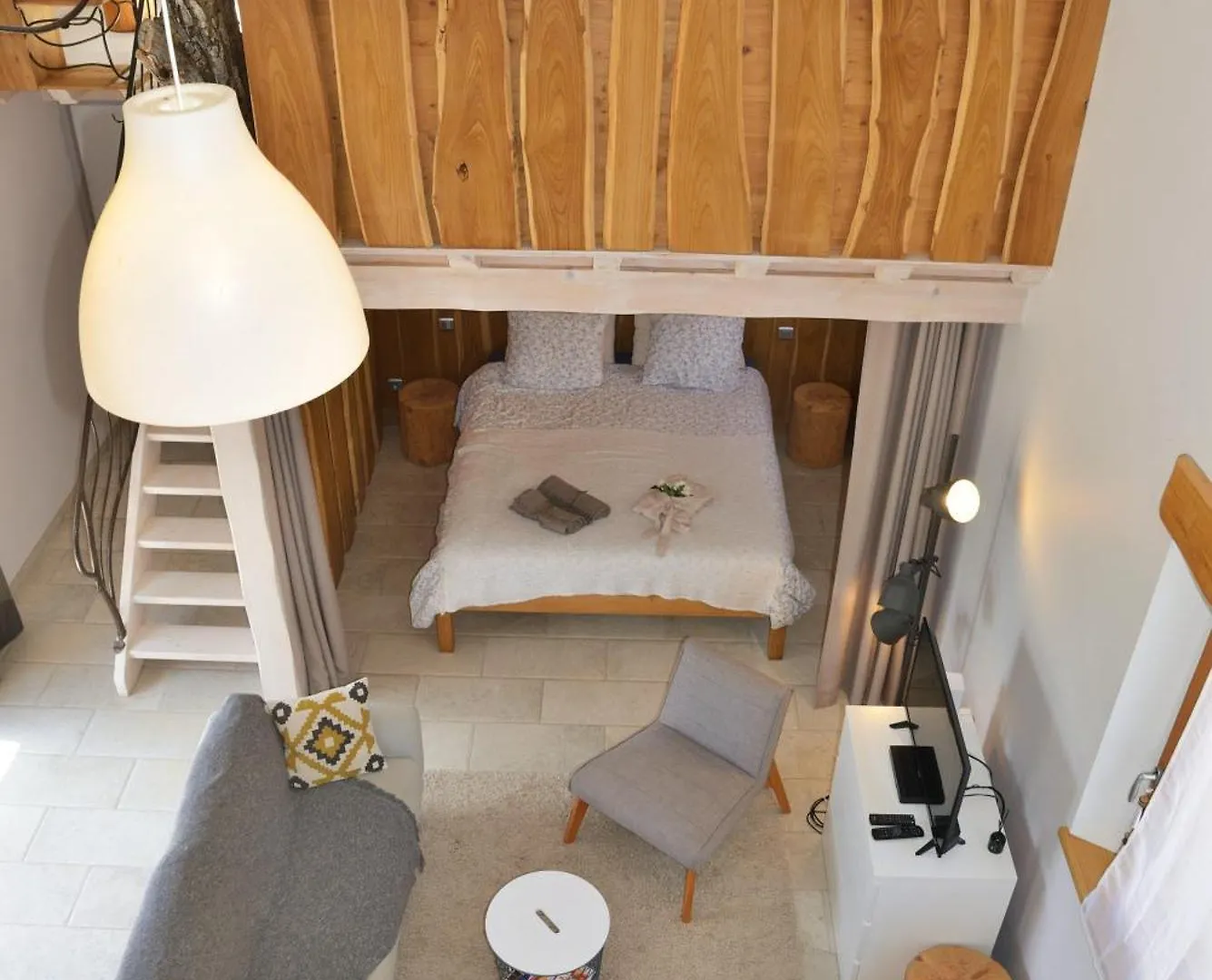 Gites&Chambres D Hotes Les Granges Du Fournel Saint-Lattier 3*,  France